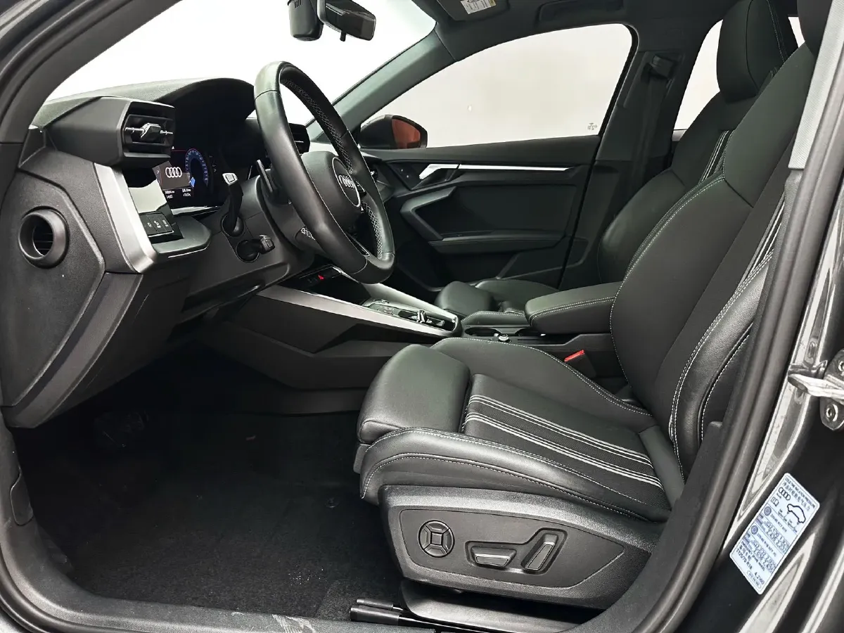 2024 Audi A3 1.4T 150HP L4 7DCT,autocango,china used car exporter,china ev exporter,chinese used car exporter,chinese used ev exporter