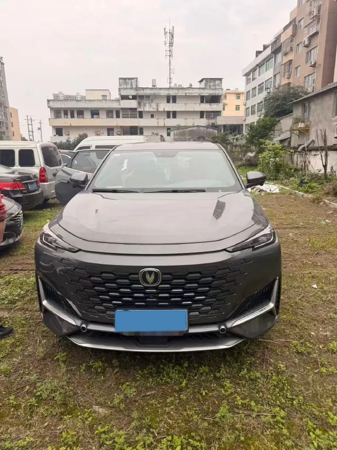 2021 ChangAn UNI-K 2.0T 233HP L4 8AT,autocango,china used car exporter,china ev exporter,chinese used car exporter,chinese used ev exporter