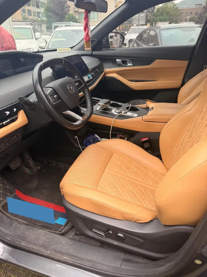 2021 ChangAn UNI-K 2.0T 233HP L4 8AT,autocango,china used car exporter,china ev exporter,chinese used car exporter,chinese used ev exporter