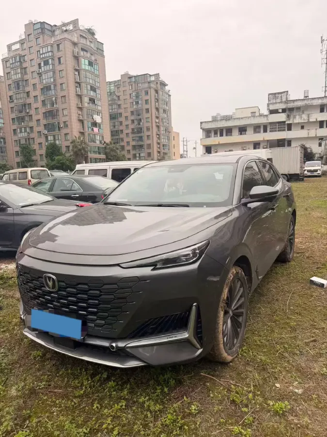 2021 ChangAn UNI-K 2.0T 233HP L4 8AT,autocango,china used car exporter,china ev exporter,chinese used car exporter,chinese used ev exporter