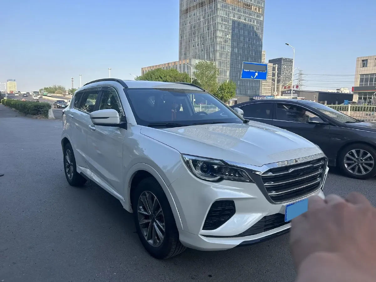 2020 Jetour X70 1.5T 156HP L4 6MT,autocango,china used car exporter,china ev exporter,chinese used car exporter,chinese used ev exporter