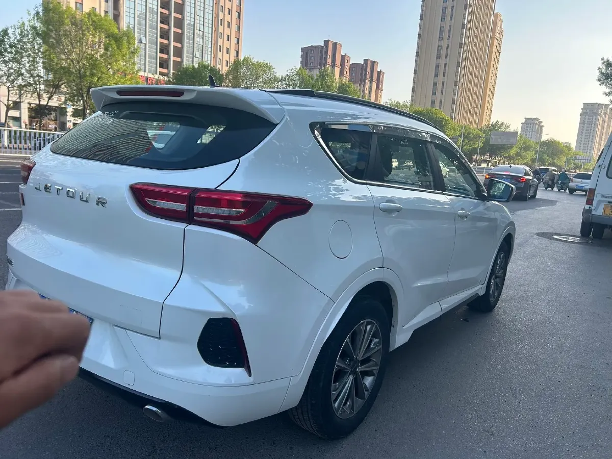 2020 Jetour X70 1.5T 156HP L4 6MT,autocango,china used car exporter,china ev exporter,chinese used car exporter,chinese used ev exporter