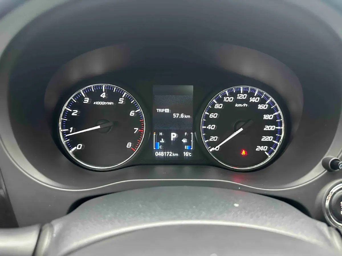 2021 Mitsubishi Outlander 2.0L 166HP L4 CVT,autocango,china used car exporter,china ev exporter,chinese used car exporter,chinese used ev exporter