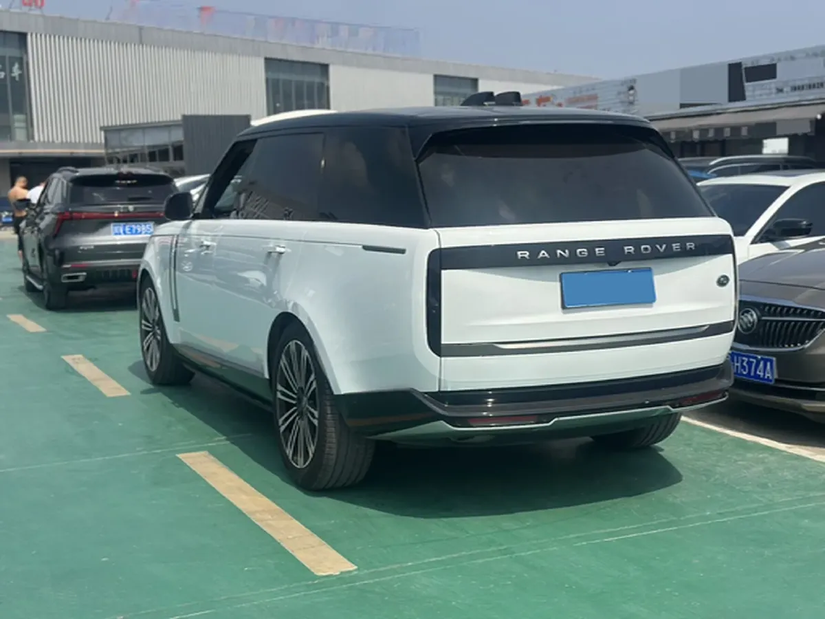 2024 Land Rover Range Rover 3.0T 400HP L6 8AT,autocango,china used car exporter,china ev exporter,chinese used car exporter,chinese used ev exporter