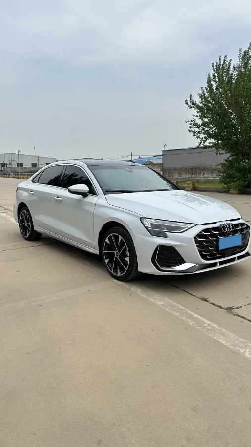 2025 Audi A3 1.5T 160HP L4 7DCT,autocango,china used car exporter,china ev exporter,chinese used car exporter,chinese used ev exporter