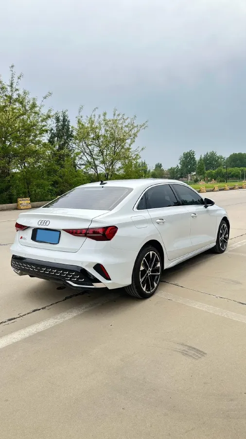 2025 Audi A3 1.5T 160HP L4 7DCT,autocango,china used car exporter,china ev exporter,chinese used car exporter,chinese used ev exporter