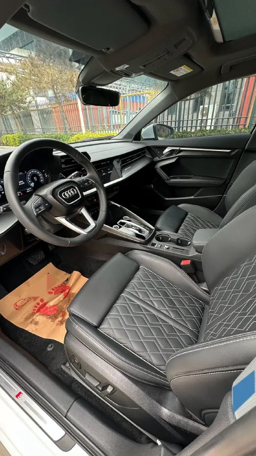 2025 Audi A3 1.5T 160HP L4 7DCT,autocango,china used car exporter,china ev exporter,chinese used car exporter,chinese used ev exporter