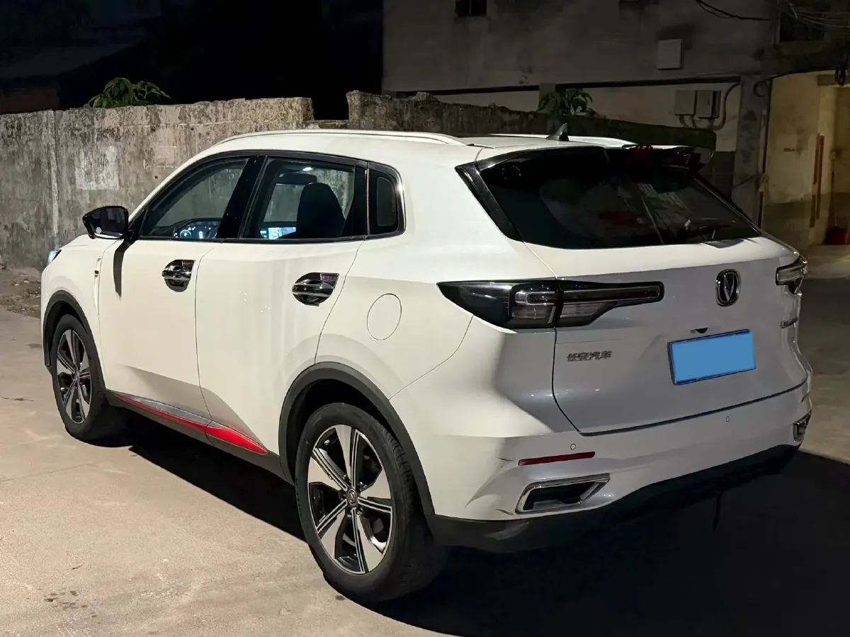 2022 ChangAn CS55 Plus 1.5T 180HP L4 7DCT,autocango,china used car exporter,china ev exporter,chinese used car exporter,chinese used ev exporter