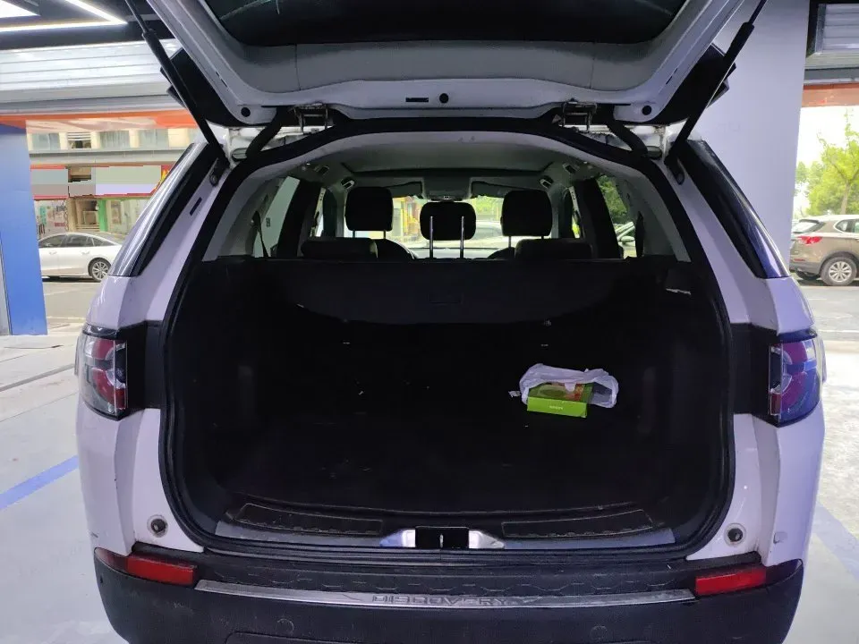 2018 Land Rover Discovery Sport 2.0T 200HP L4 9AT,autocango,china used car exporter,china ev exporter,chinese used car exporter,chinese used ev exporter