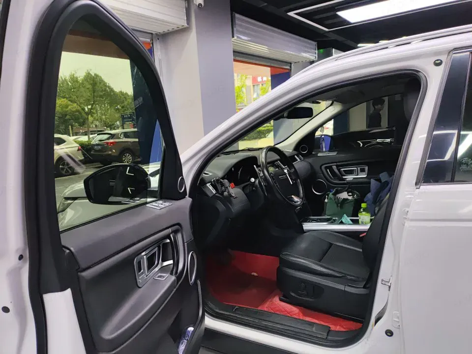 2018 Land Rover Discovery Sport 2.0T 200HP L4 9AT,autocango,china used car exporter,china ev exporter,chinese used car exporter,chinese used ev exporter