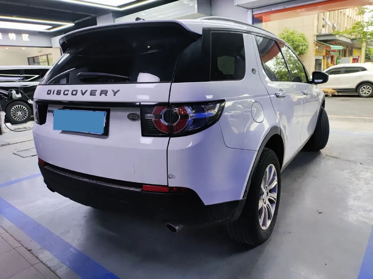 2018 Land Rover Discovery Sport 2.0T 200HP L4 9AT,autocango,china used car exporter,china ev exporter,chinese used car exporter,chinese used ev exporter