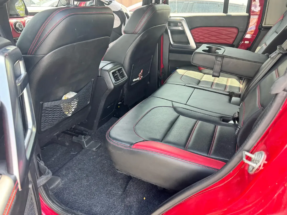 2018 Beijing BJ40 2.3T 250HP L4 6AT,autocango,china used car exporter,china ev exporter,chinese used car exporter,chinese used ev exporter