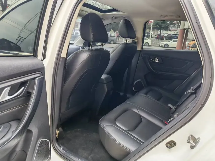 2019 Bestune X40 1.6L 114HP L4 5MT,autocango,china used car exporter,china ev exporter,chinese used car exporter,chinese used ev exporter