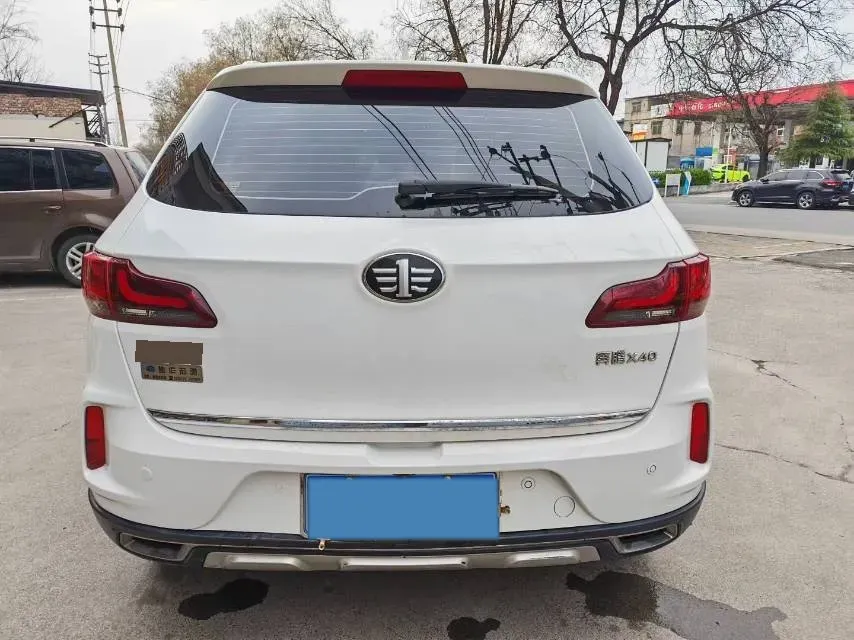2019 Bestune X40 1.6L 114HP L4 5MT,autocango,china used car exporter,china ev exporter,chinese used car exporter,chinese used ev exporter