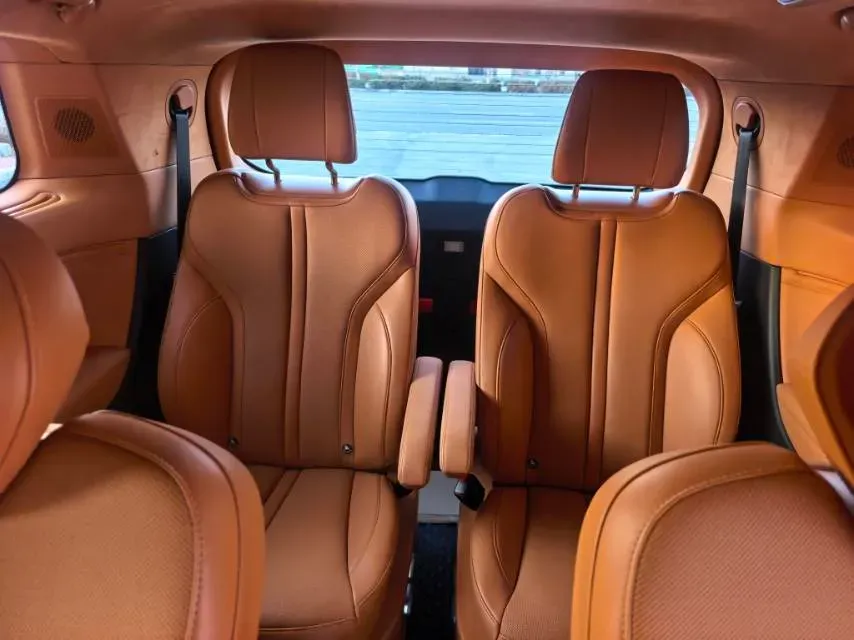 2024 Voyah ZhuiGuang 1.5T 136HP L4 PHEV 43KWH,autocango,china used car exporter,china ev exporter,chinese used car exporter,chinese used ev exporter