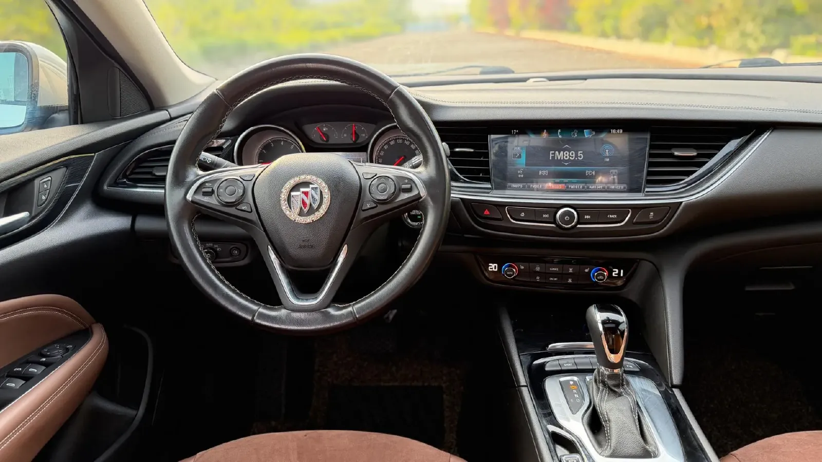 2019 Buick Regal 1.5T 170HP L4 9AT,autocango,china used car exporter,china ev exporter,chinese used car exporter,chinese used ev exporter