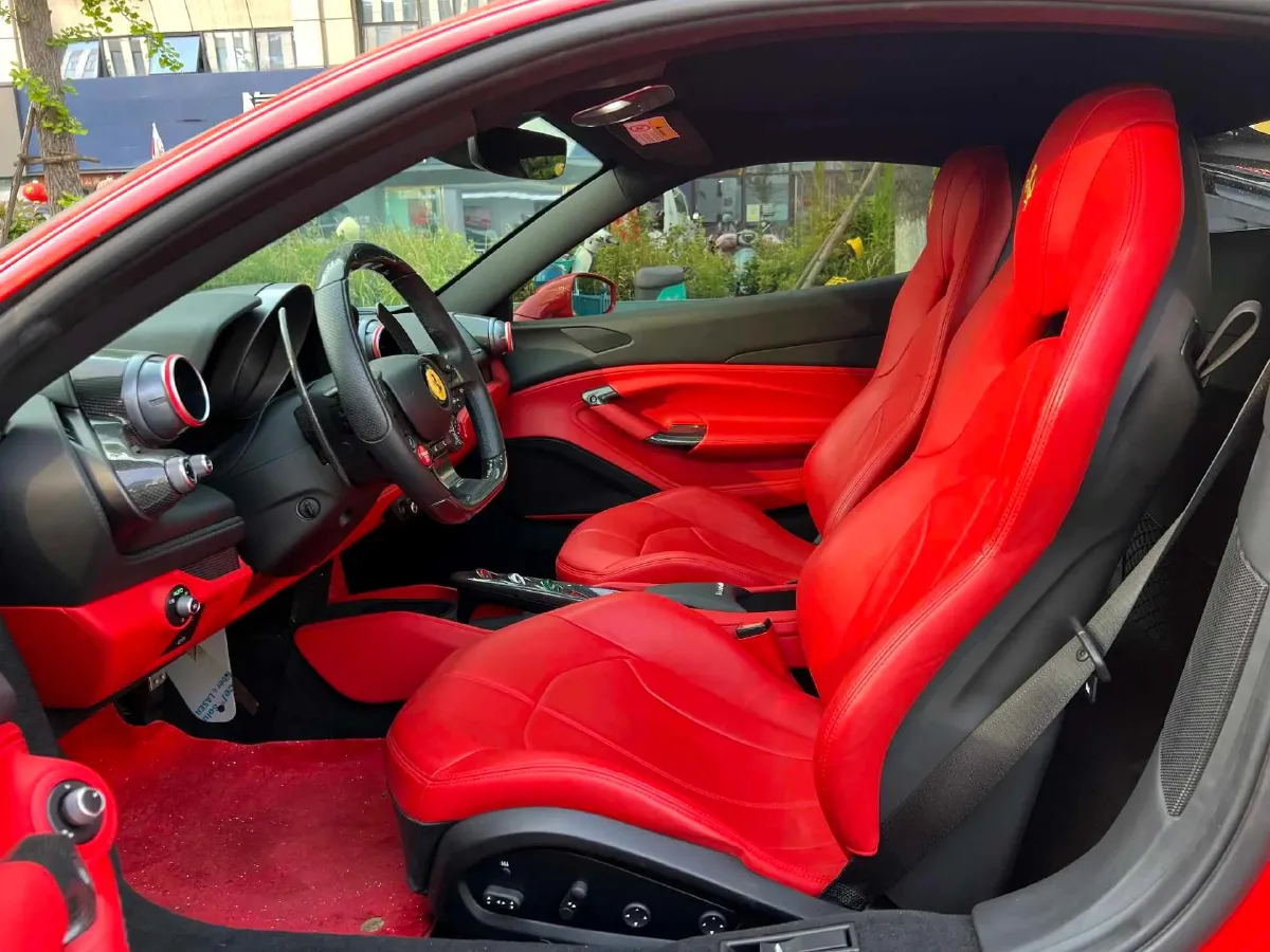 2019 Aston Martin DB11 5.2T 639HP V12 8AT,autocango,china used car exporter,china ev exporter,chinese used car exporter,chinese used ev exporter