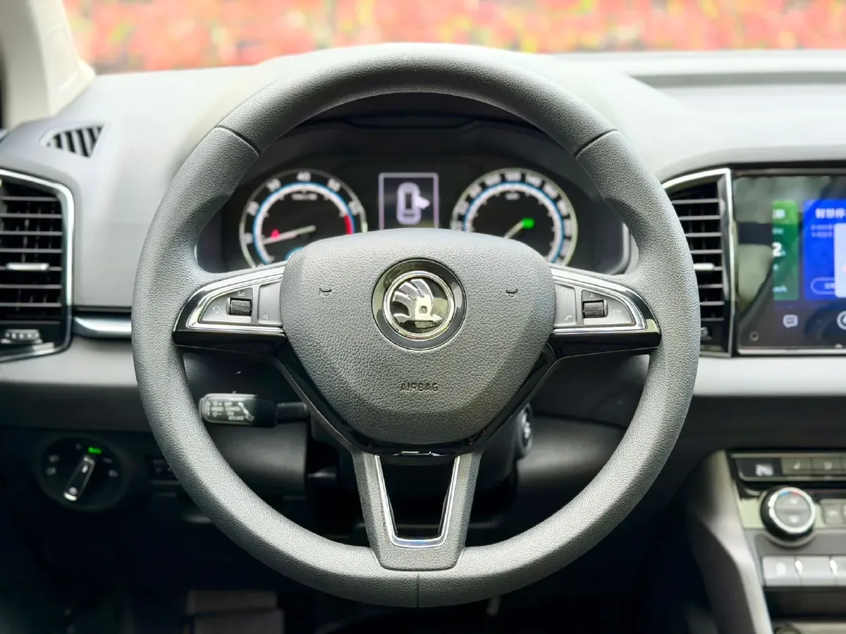 2020 Skoda Karoq 1.4T 150HP L4 7DCT,autocango,china used car exporter,china ev exporter,chinese used car exporter,chinese used ev exporter