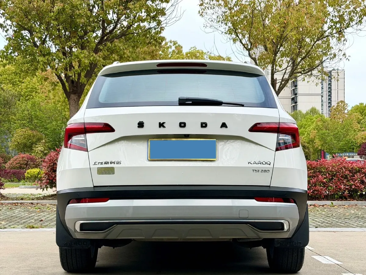 2020 Skoda Karoq 1.4T 150HP L4 7DCT,autocango,china used car exporter,china ev exporter,chinese used car exporter,chinese used ev exporter