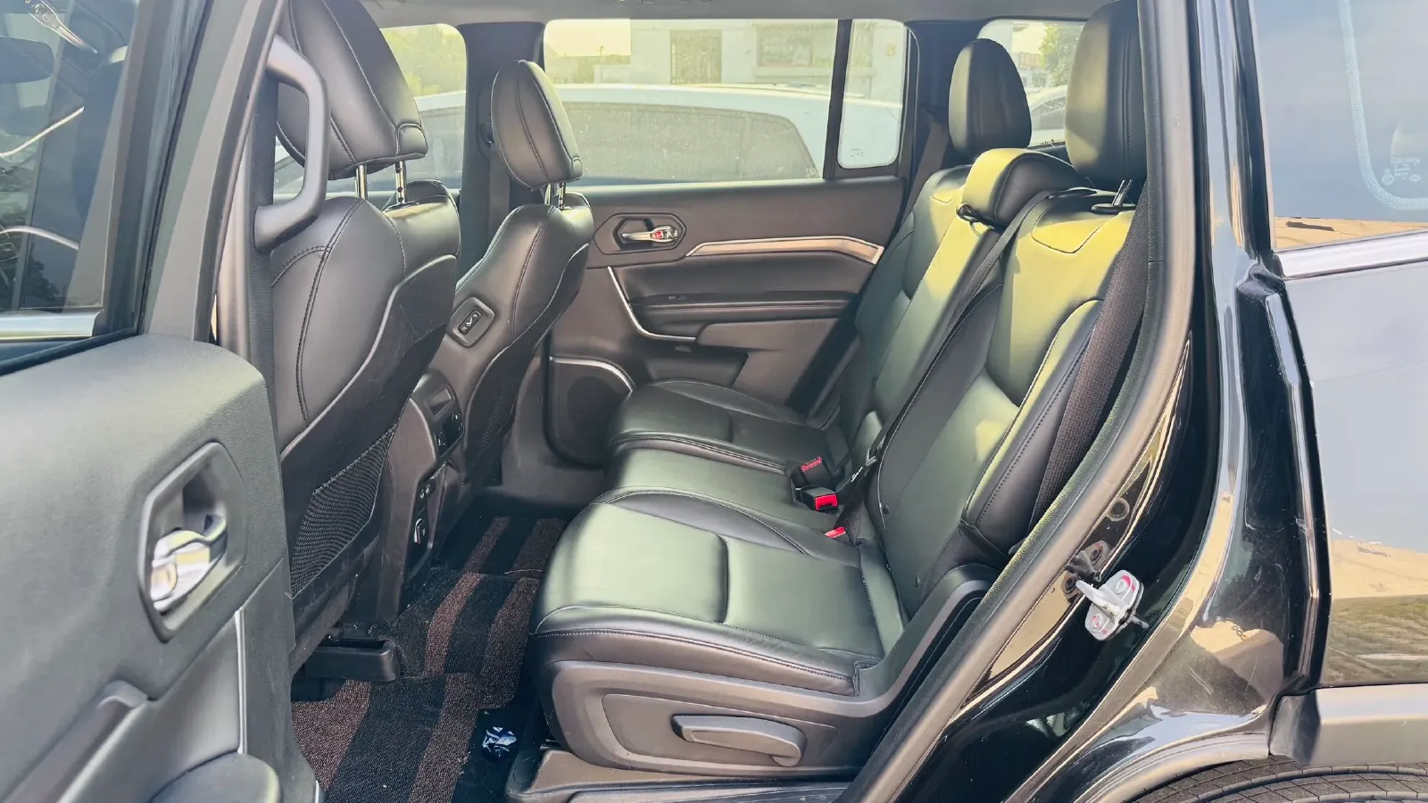 2018 Jeep Grand Commander 2.0T 265HP L4 9AT,autocango,china used car exporter,china ev exporter,chinese used car exporter,chinese used ev exporter