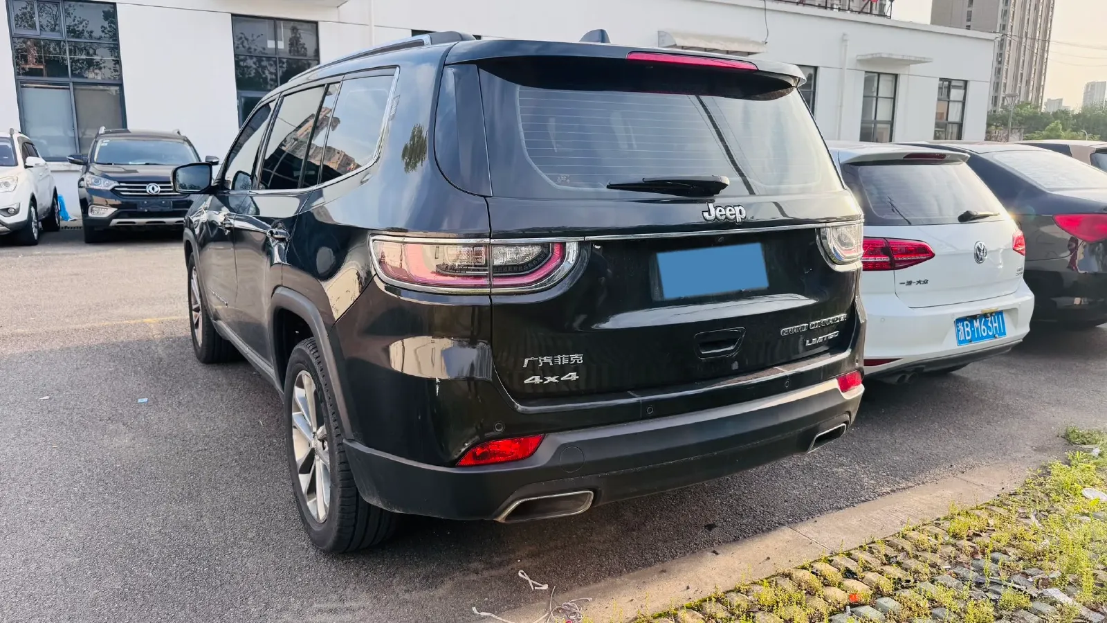 2018 Jeep Grand Commander 2.0T 265HP L4 9AT,autocango,china used car exporter,china ev exporter,chinese used car exporter,chinese used ev exporter