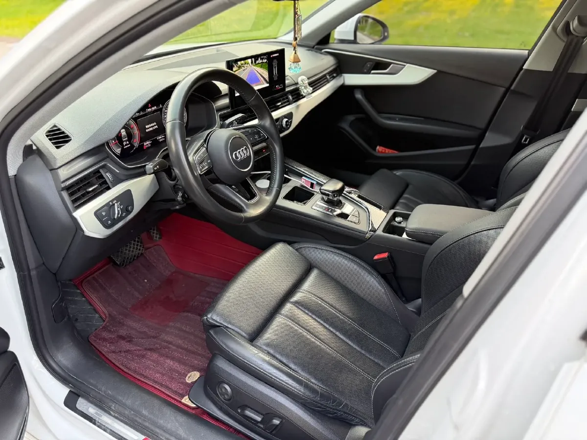2020 Audi A4L 2.0T 190HP L4 7DCT,autocango,china used car exporter,china ev exporter,chinese used car exporter,chinese used ev exporter