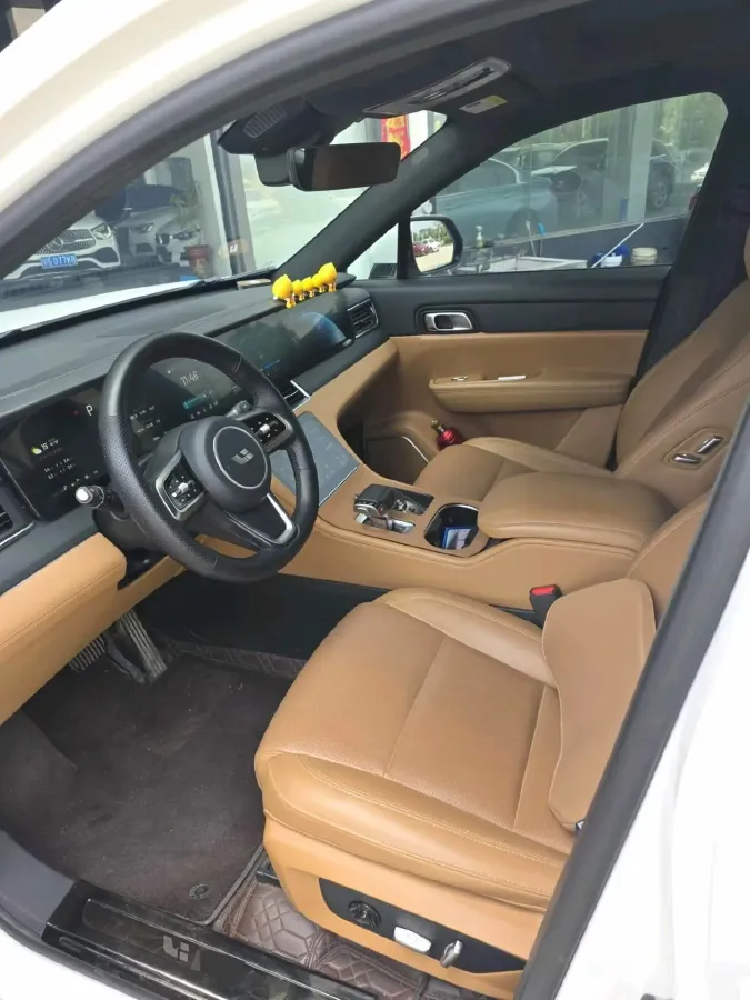 2021 Li ONE Range Extended 131HP REEV 40.5KWH,autocango,china used car exporter,china ev exporter,chinese used car exporter,chinese used ev exporter