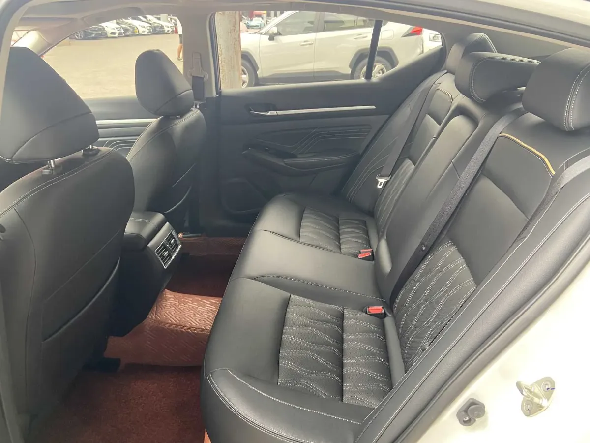 2022 Nissan Teana 2.0T 243HP L4 CVT,autocango,china used car exporter,china ev exporter,chinese used car exporter,chinese used ev exporter