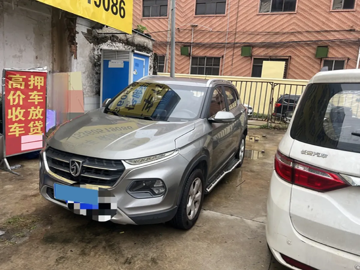 2017 BaoJun 310W 1.5L 105HP L4 6MT,autocango,china used car exporter,china ev exporter,chinese used car exporter,chinese used ev exporter