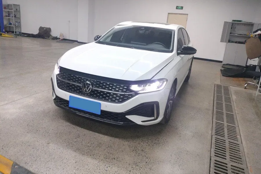 2024 Volkswagen Lavida 1.5T 160HP L4 7DCT,autocango,china used car exporter,china ev exporter,chinese used car exporter,chinese used ev exporter