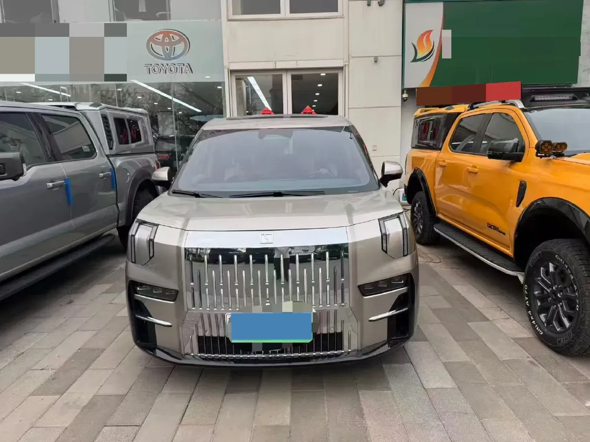 2022 Zeekr 009 BEV 140KWH,autocango,china used car exporter,china ev exporter,chinese used car exporter,chinese used ev exporter