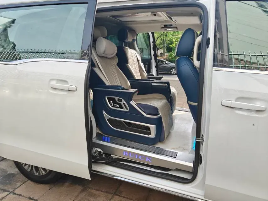 2023 Buick GL8 2.0T 237HP L4 9AT,autocango,china used car exporter,china ev exporter,chinese used car exporter,chinese used ev exporter