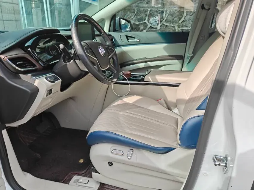 2023 Buick GL8 2.0T 237HP L4 9AT,autocango,china used car exporter,china ev exporter,chinese used car exporter,chinese used ev exporter