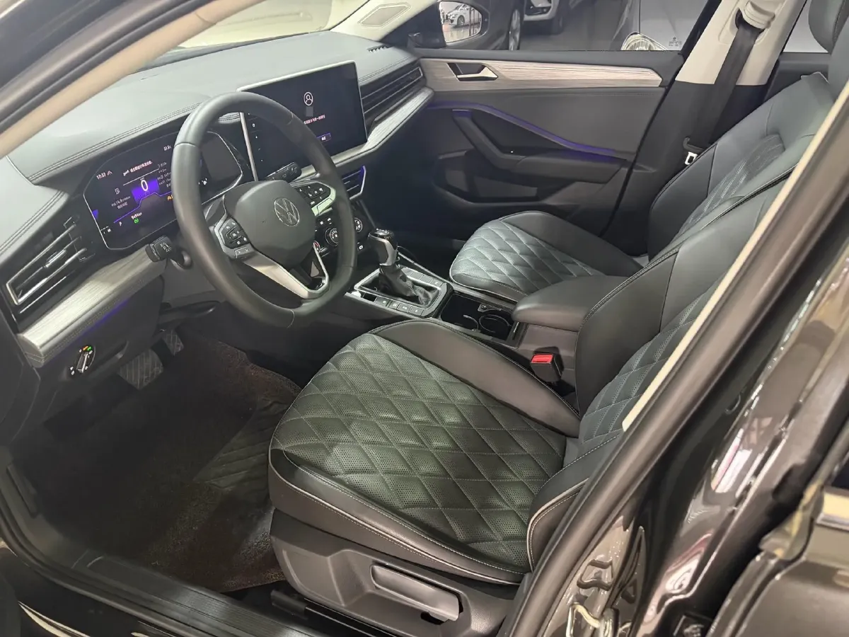 2024 Volkswagen Sagitar 1.5T 160HP L4 7DCT,autocango,china used car exporter,china ev exporter,chinese used car exporter,chinese used ev exporter