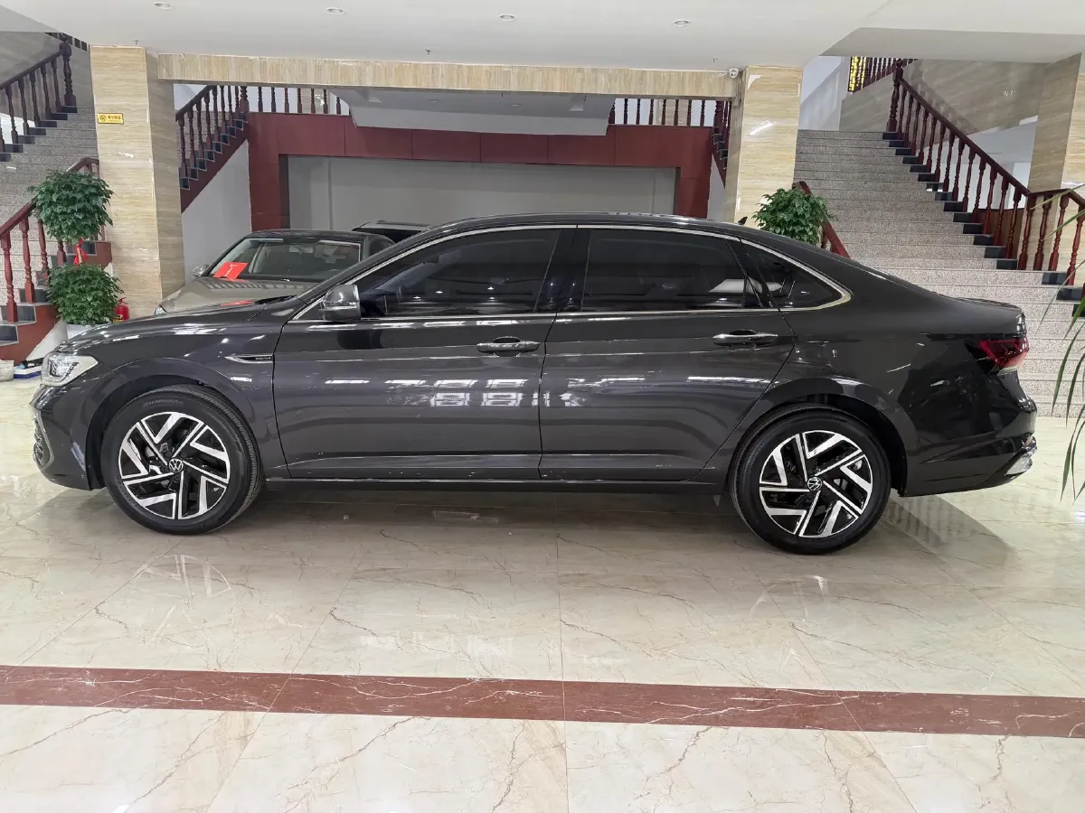 2024 Volkswagen Sagitar 1.5T 160HP L4 7DCT,autocango,china used car exporter,china ev exporter,chinese used car exporter,chinese used ev exporter