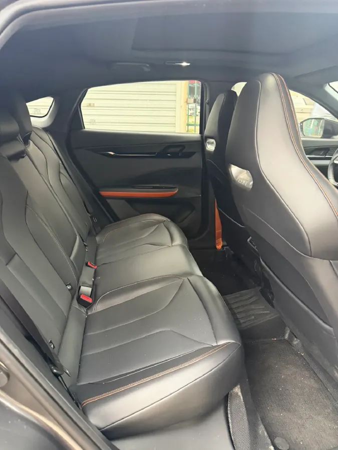 2023 ChangAn UNI-V 1.5T 188HP L4 7DCT,autocango,china used car exporter,china ev exporter,chinese used car exporter,chinese used ev exporter