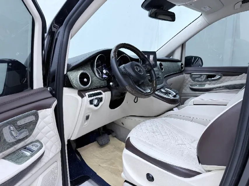 2018 Mercedes-Benz V Class 2.0T 211HP L4 7AT,autocango,china used car exporter,china ev exporter,chinese used car exporter,chinese used ev exporter