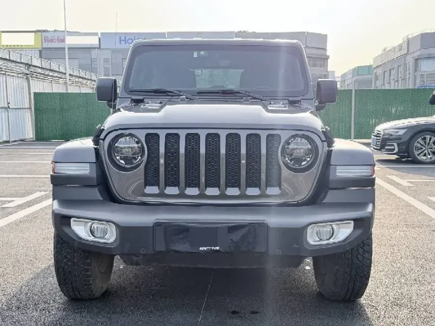 2021 Jeep Wrangler 2.0T 266HP L4 8AT,autocango,china used car exporter,china ev exporter,chinese used car exporter,chinese used ev exporter