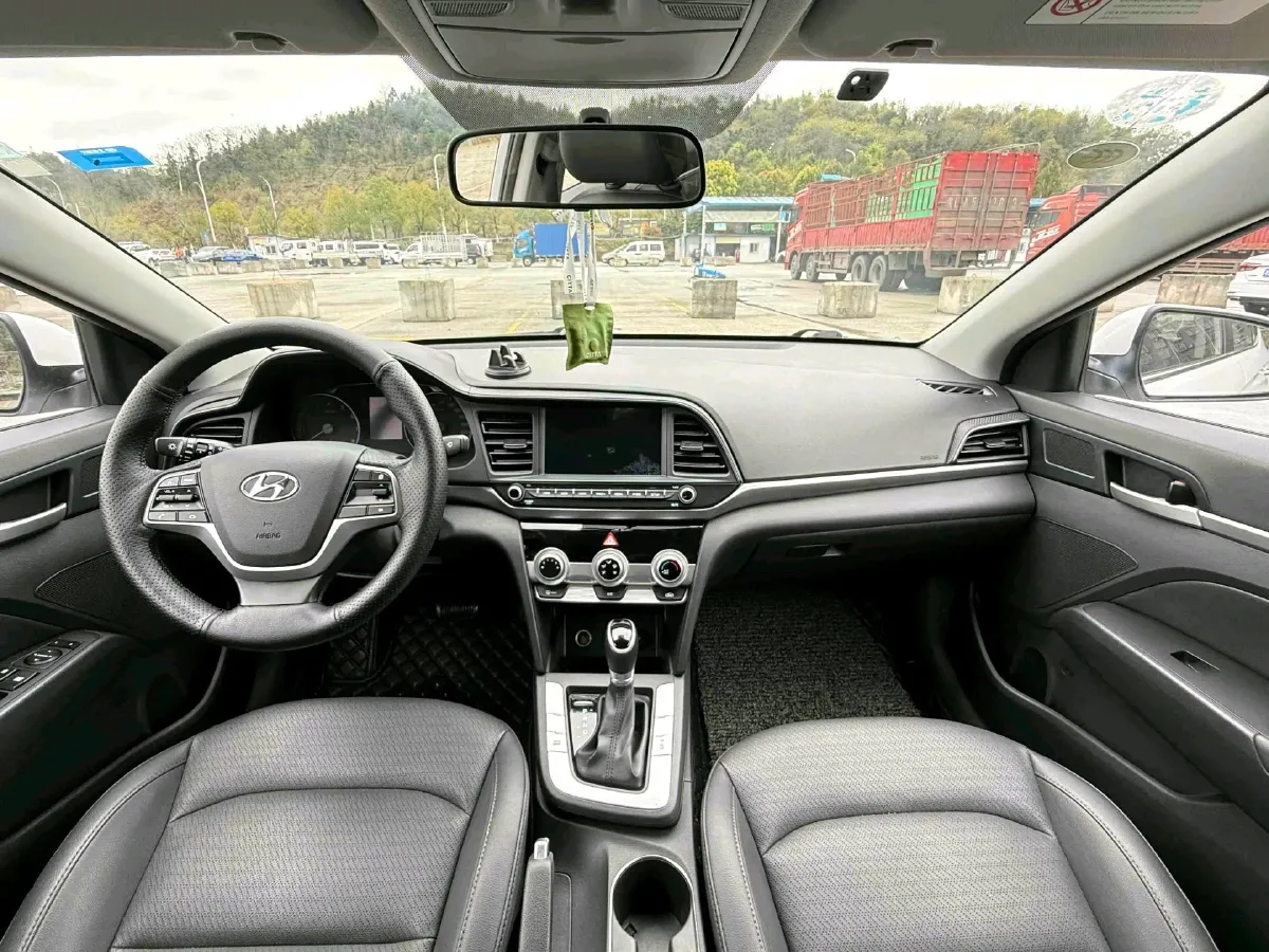 2019 Hyundai Elantra 1.5L 115HP L4 CVT,autocango,china used car exporter,china ev exporter,chinese used car exporter,chinese used ev exporter