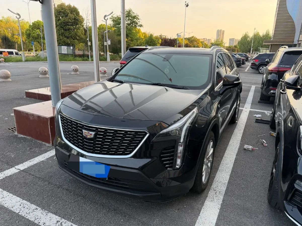 2023 Cadillac XT4 2.0T 237HP L4 9AT,autocango,china used car exporter,china ev exporter,chinese used car exporter,chinese used ev exporter