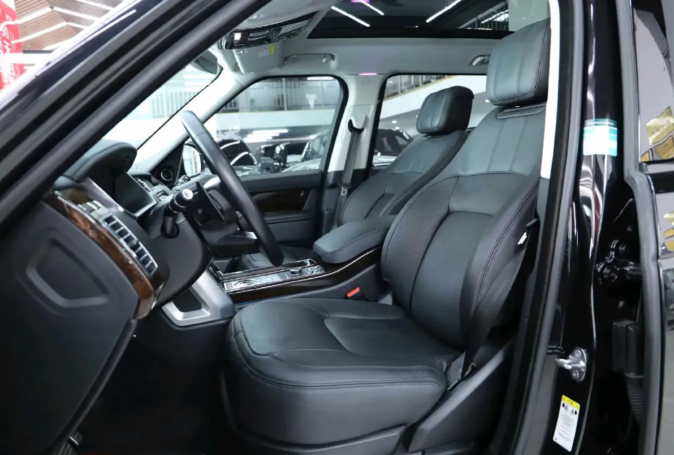 2021 Land Rover Range Rover 3.0T 400HP L6 8AT,autocango,china used car exporter,china ev exporter,chinese used car exporter,chinese used ev exporter