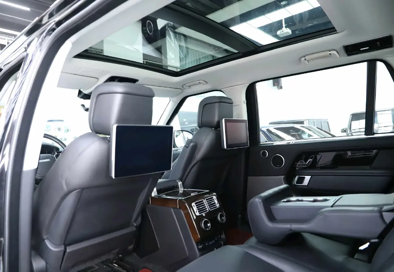 2021 Land Rover Range Rover 3.0T 400HP L6 8AT,autocango,china used car exporter,china ev exporter,chinese used car exporter,chinese used ev exporter