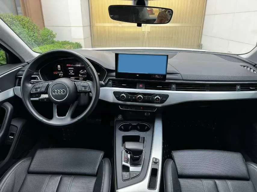2024 Audi A4L 2.0T 190HP L4 7DCT,autocango,china used car exporter,china ev exporter,chinese used car exporter,chinese used ev exporter