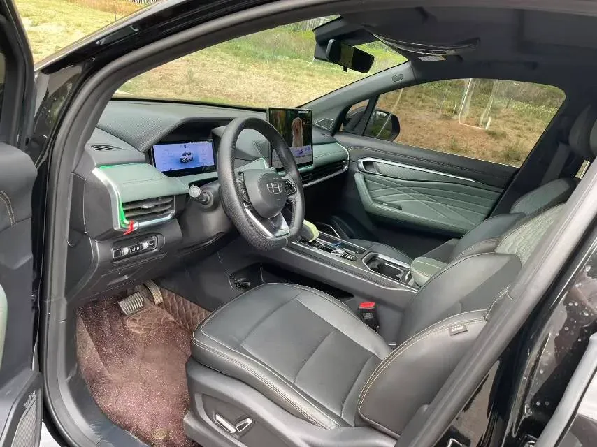 2024 Geely Okavango L 2.0T 218HP L4 7DCT,autocango,china used car exporter,china ev exporter,chinese used car exporter,chinese used ev exporter