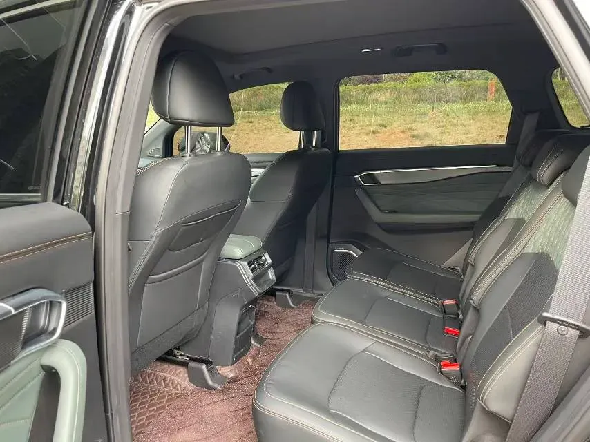 2024 Geely Okavango L 2.0T 218HP L4 7DCT,autocango,china used car exporter,china ev exporter,chinese used car exporter,chinese used ev exporter