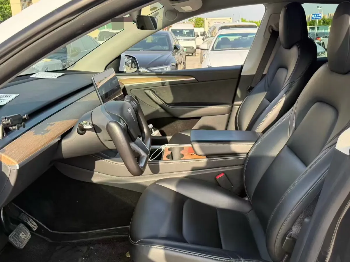 2021 MINI COUNTRYMAN 1.5T 136HP L3 8AT,autocango,china used car exporter,china ev exporter,chinese used car exporter,chinese used ev exporter