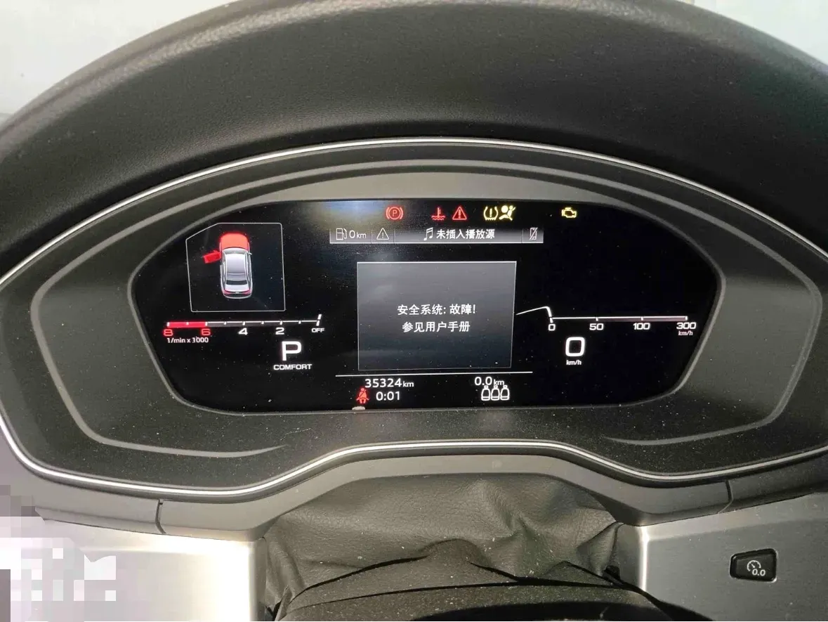 2022 Audi A4L 2.0T 190HP L4 7DCT,autocango,china used car exporter,china ev exporter,chinese used car exporter,chinese used ev exporter