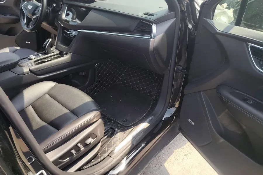 2021 Cadillac XT5 2.0T 237HP L4 9AT,autocango,china used car exporter,china ev exporter,chinese used car exporter,chinese used ev exporter