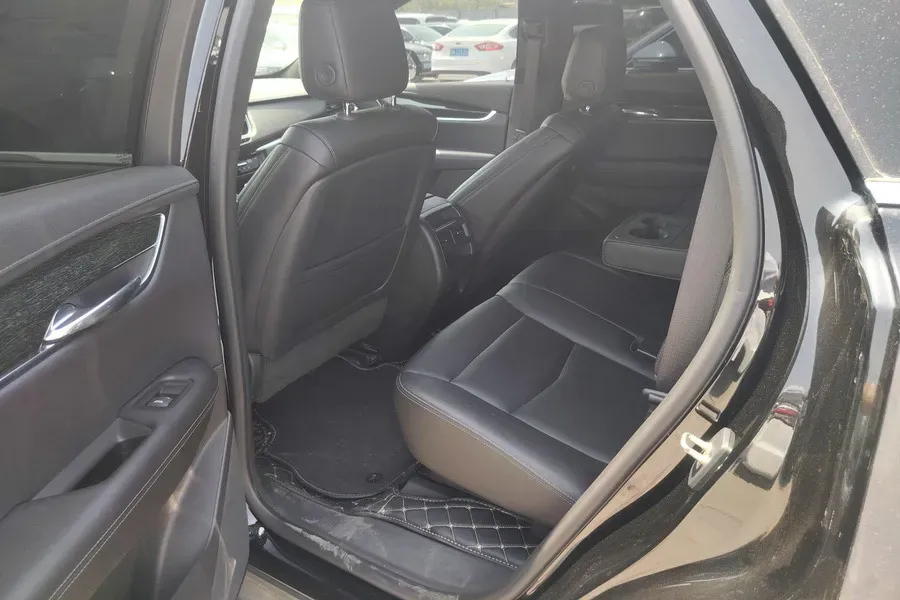 2021 Cadillac XT5 2.0T 237HP L4 9AT,autocango,china used car exporter,china ev exporter,chinese used car exporter,chinese used ev exporter