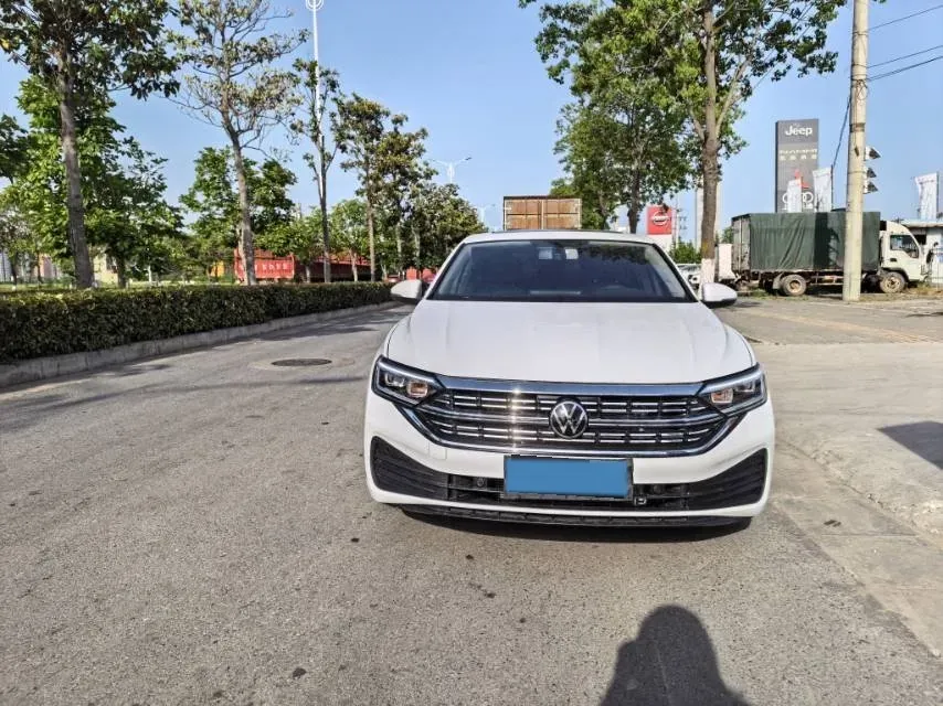 2024 Volkswagen Sagitar 1.5T 160HP L4 7DCT,autocango,china used car exporter,china ev exporter,chinese used car exporter,chinese used ev exporter